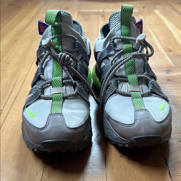 Nike Gray and Green Sneakers main image 6